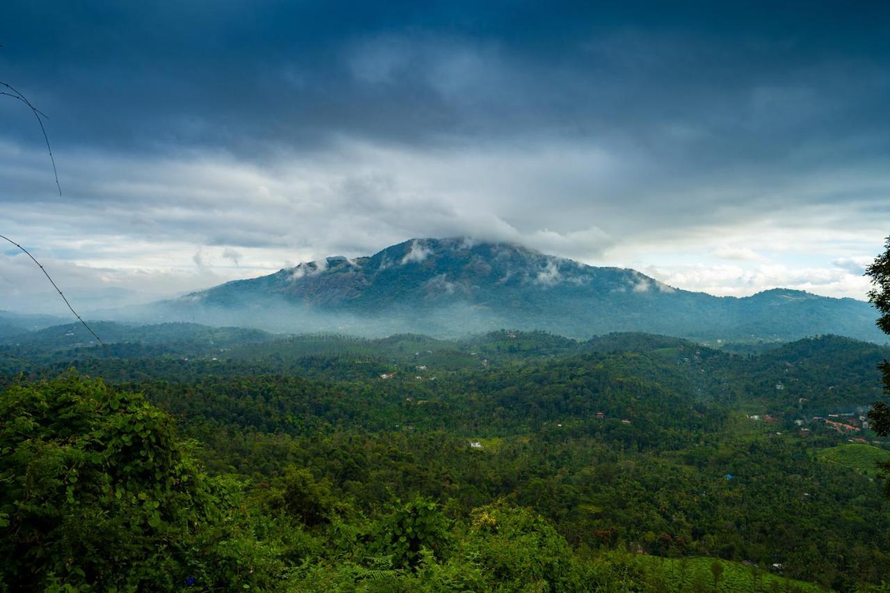 Zostel Plus Wayanad Kalpetta Esterno foto