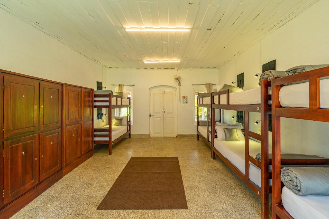Zostel Plus Wayanad Kalpetta Esterno foto